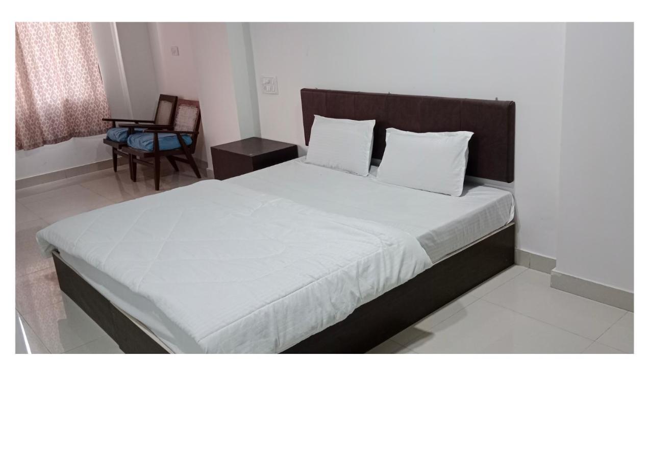 Hotel Aaradhya Udaipur Kültér fotó