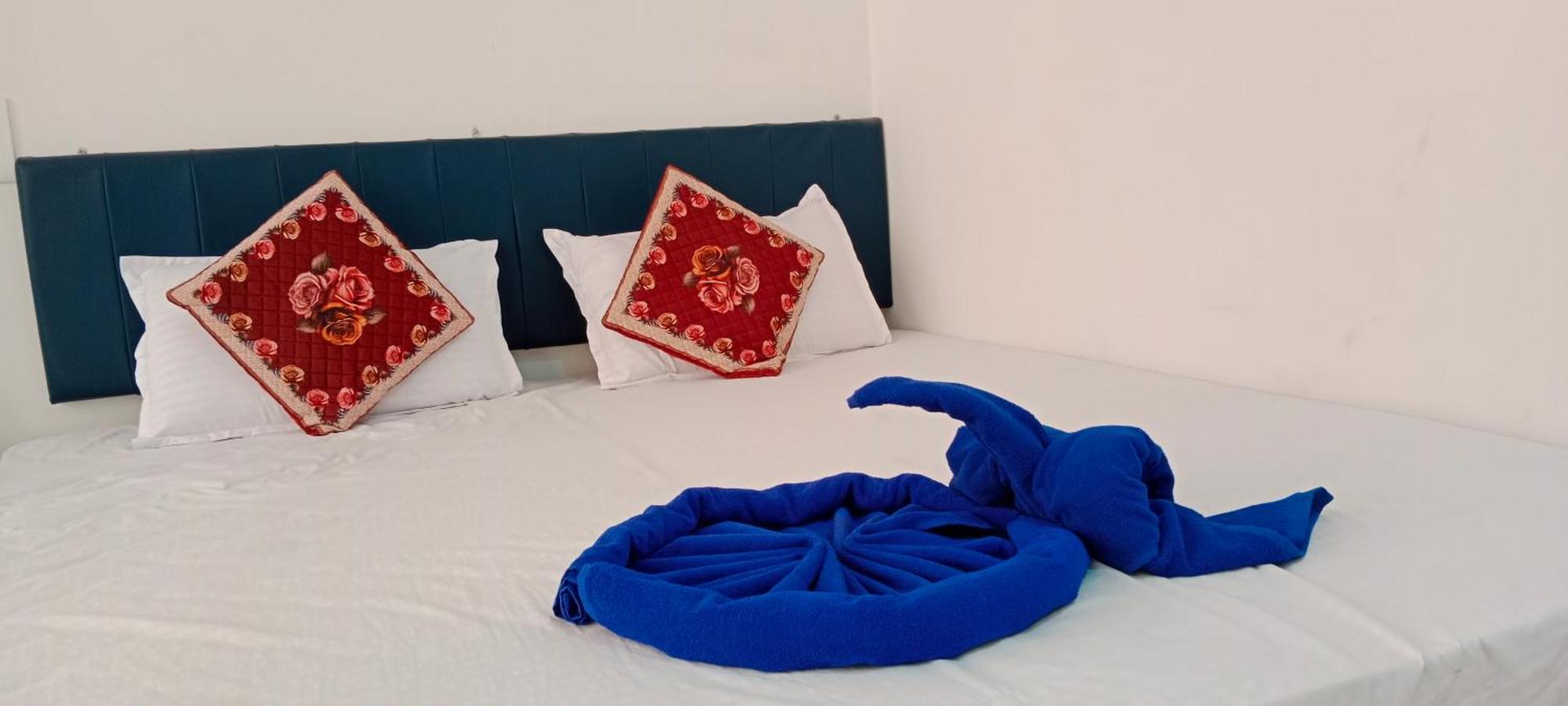 Hotel Aaradhya Udaipur Kültér fotó