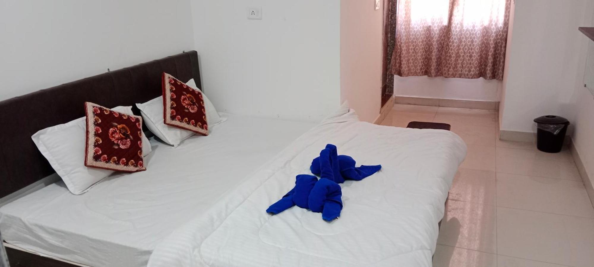 Hotel Aaradhya Udaipur Kültér fotó